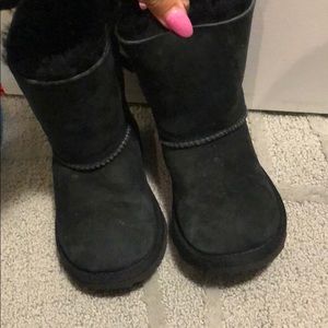 Black toddler uggs